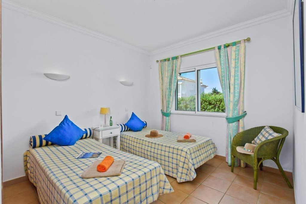 Villa White Sands - Private Oasis, Heated Pool, Beaches & Strip Nearby Albufeira Exterior photo