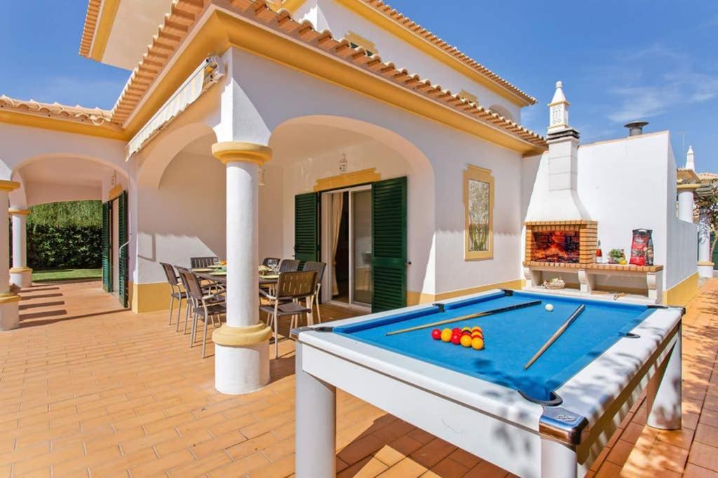 Villa White Sands - Private Oasis, Heated Pool, Beaches & Strip Nearby Albufeira Exterior photo