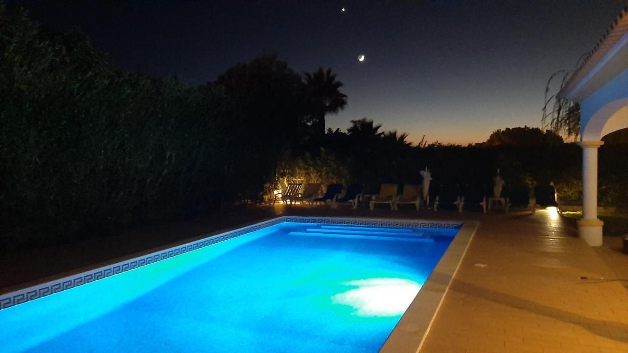 Villa White Sands - Private Oasis, Heated Pool, Beaches & Strip Nearby Albufeira Exterior photo